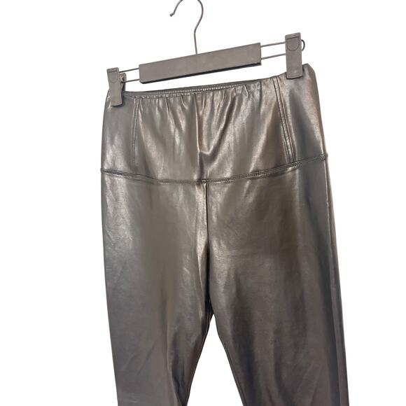Wilfred Free Faux Leather High Waisted Leggings Black Skinny Fit Size Small - Picture 3 of 8
